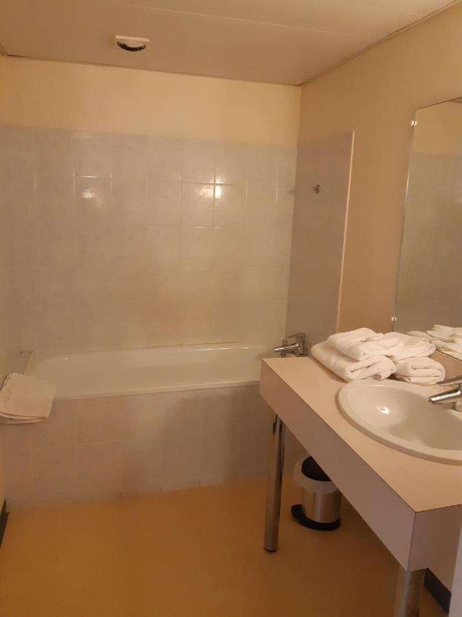 Hotel Les Forges Noyal-sur-Vilaine Luaran gambar